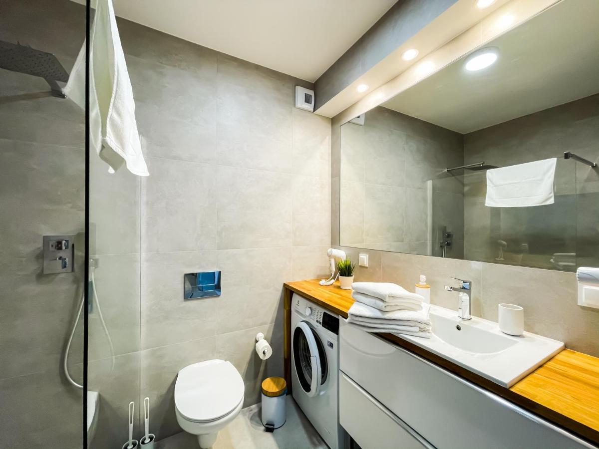 Baltic Comfort Spa Apartment With Free Pool, Saunas & Fitness - Kasprowicza 20 Kołobrzeg Extérieur photo