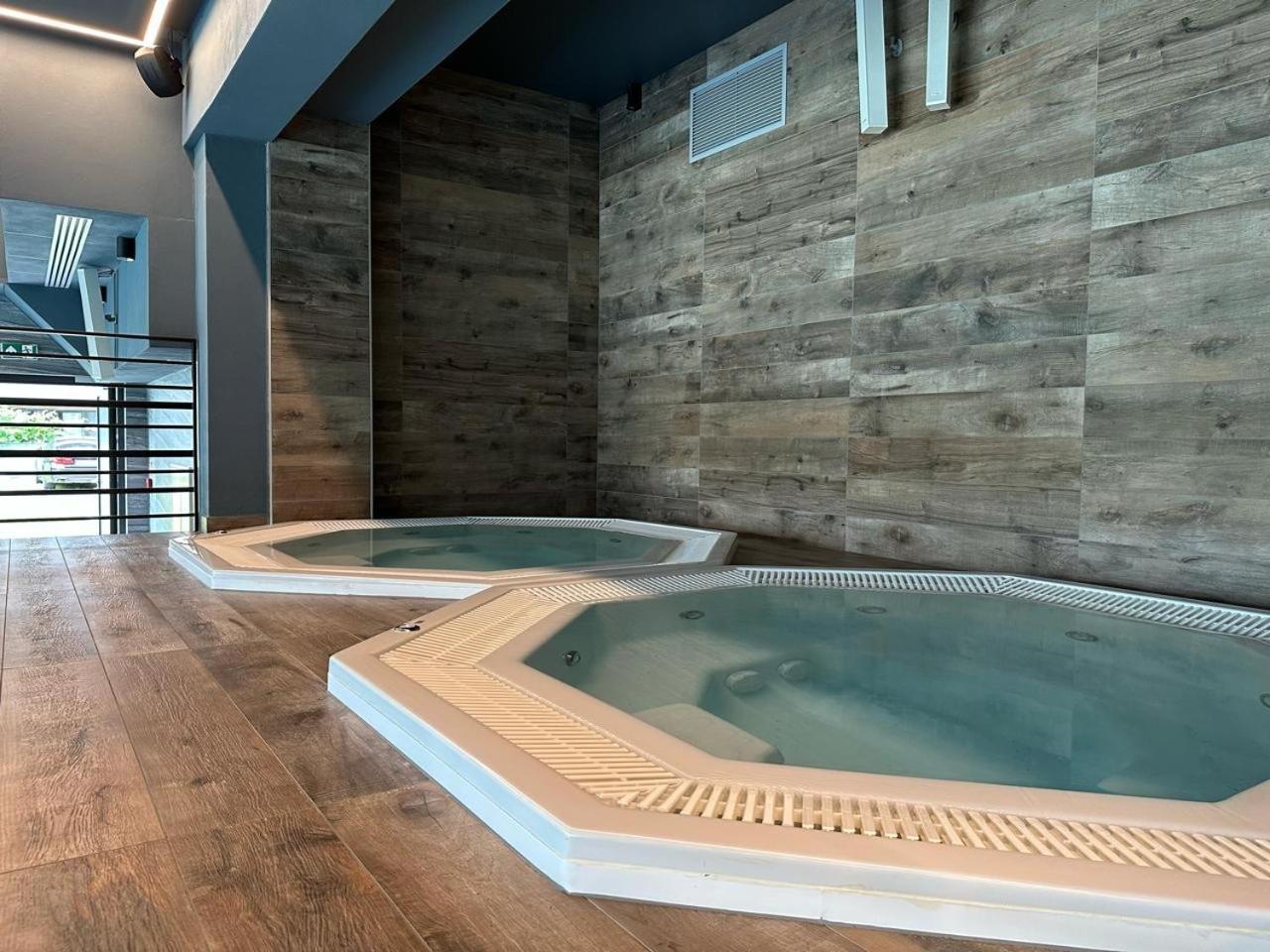 Baltic Comfort Spa Apartment With Free Pool, Saunas & Fitness - Kasprowicza 20 Kołobrzeg Extérieur photo